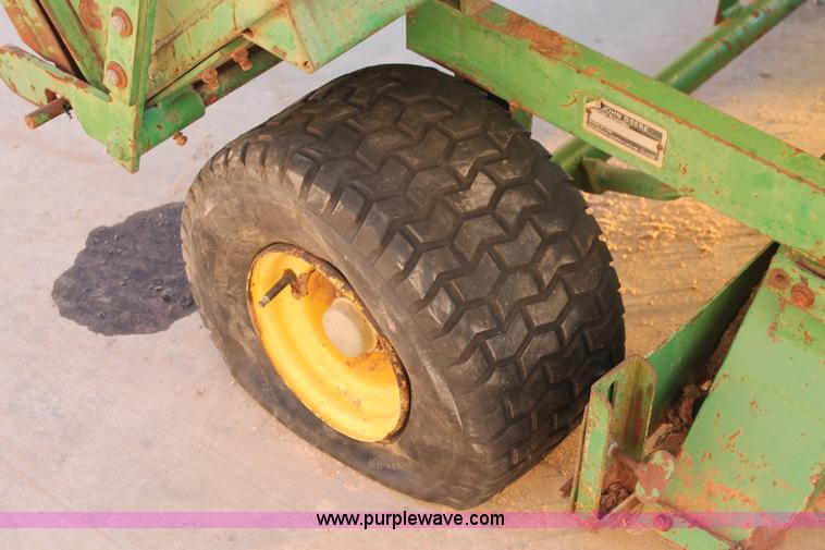 image for item L6756 John Deere 162 landscape vacuum