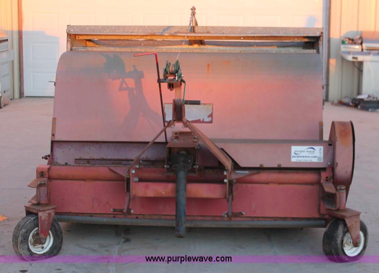 Mathews LG72B Lawn Genie pickup mower in Norman, OK Item L6759 sold