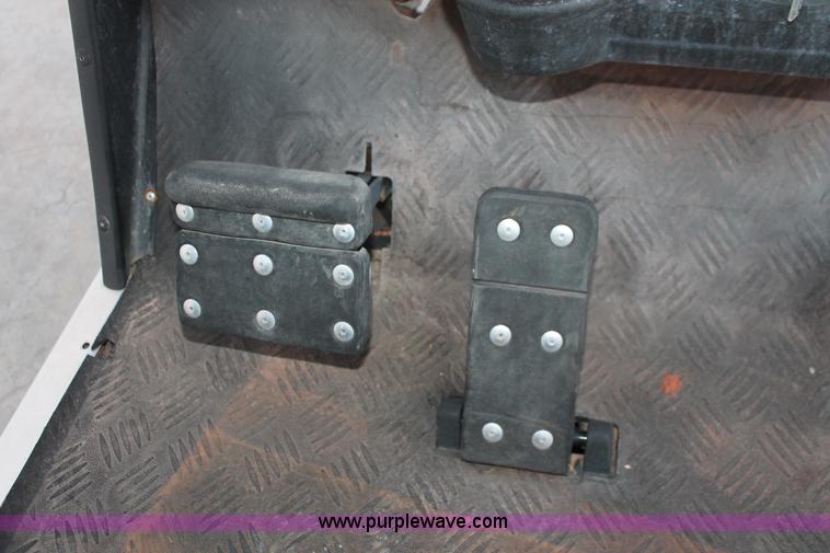 image for item L6760 2007 Ruff&tuff golf cart