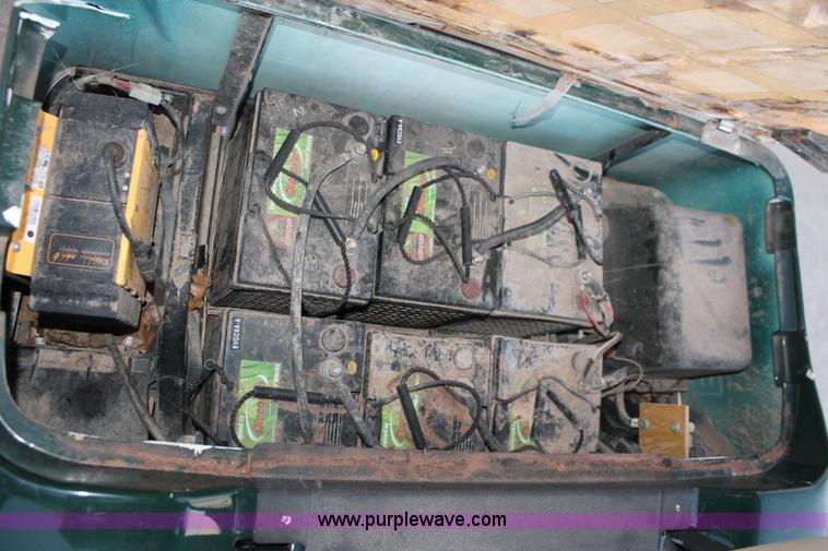 image for item L6760 2007 Ruff&tuff golf cart