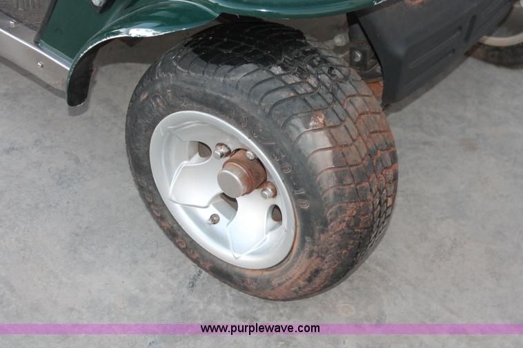 image for item L6760 2007 Ruff&tuff golf cart