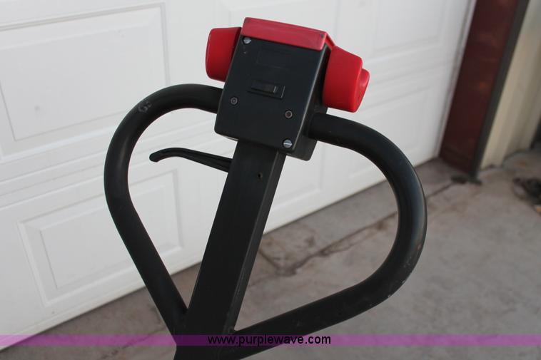 image for item L6761 Multiton WM30 electric pallet jack