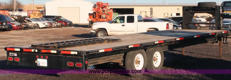 image for item L6763 2009 CM equipment trailer