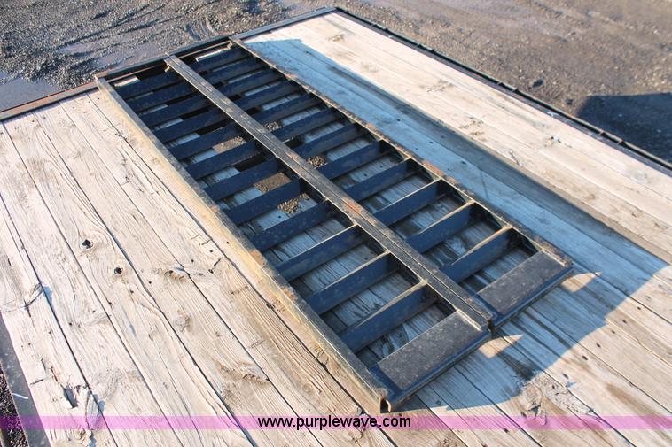 image for item L6763 2009 CM equipment trailer