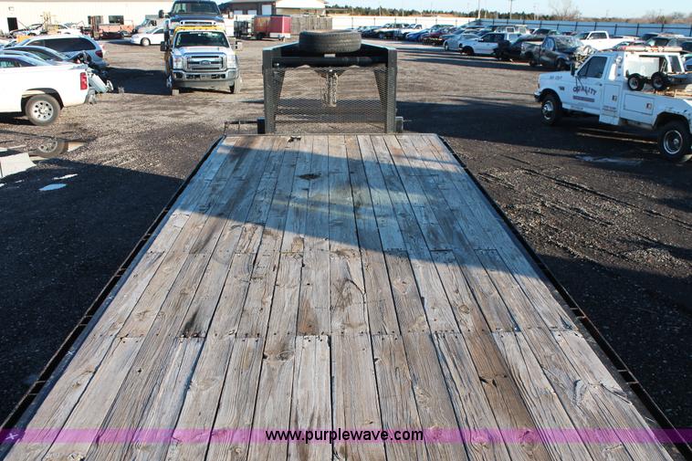 image for item L6763 2009 CM equipment trailer