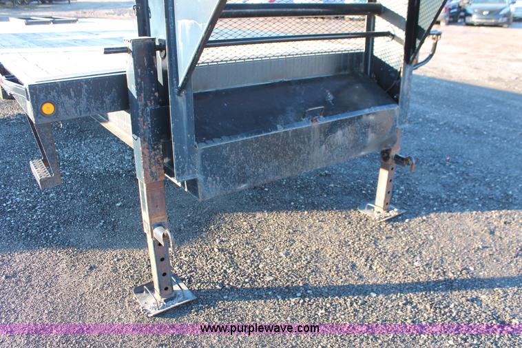 image for item L6763 2009 CM equipment trailer