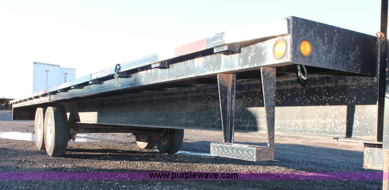 image for item L6763 2009 CM equipment trailer