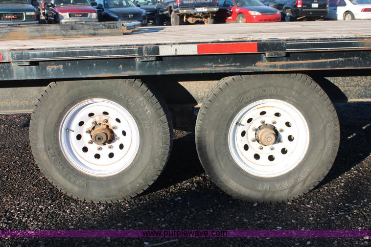 image for item L6763 2009 CM equipment trailer