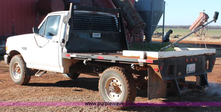 image for item L6766 1996 Ford F250 HD XL pickup truck