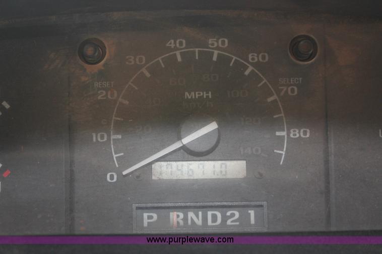 image for item L6766 1996 Ford F250 HD XL pickup truck