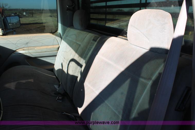 image for item L6766 1996 Ford F250 HD XL pickup truck