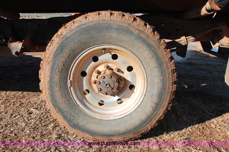 image for item L6766 1996 Ford F250 HD XL pickup truck