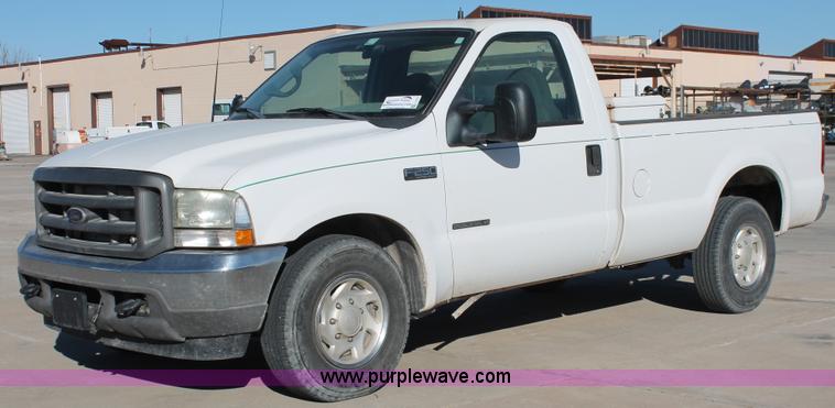 image for item L6774 2002 Ford F250 Super Duty XL pickup truck