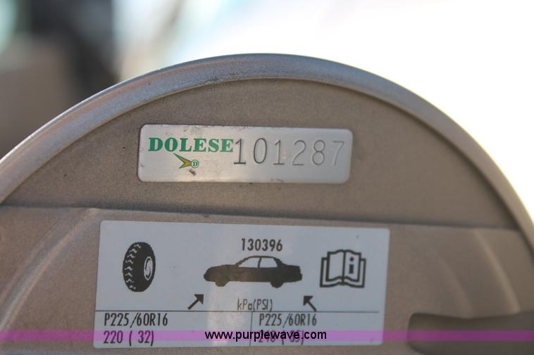 image for item L6776 2005 Ford Crown Victoria