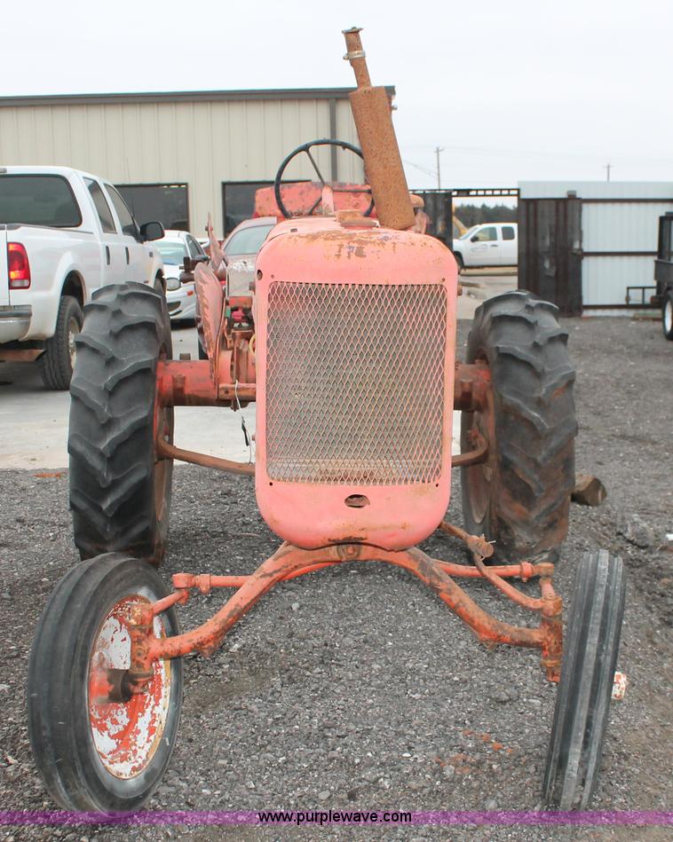 image for item L6777 1942 Allis Chalmers C tractor