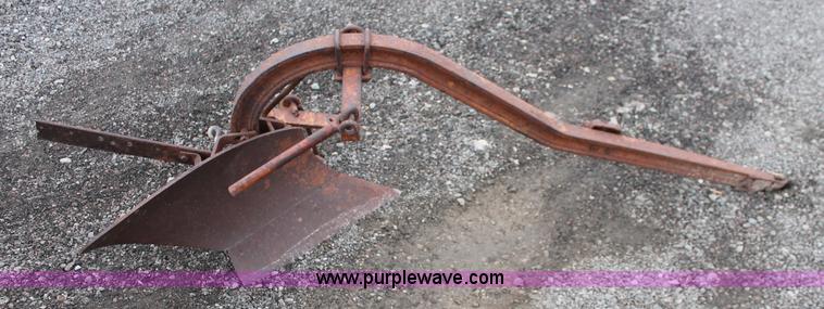 image for item L6777 1942 Allis Chalmers C tractor