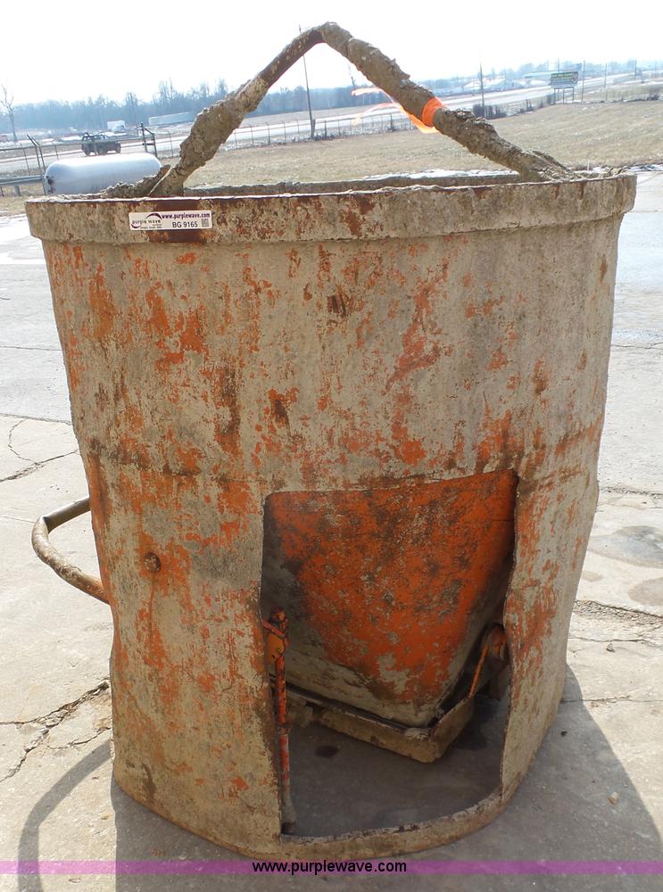 image for item BG9165 Concrete bucket