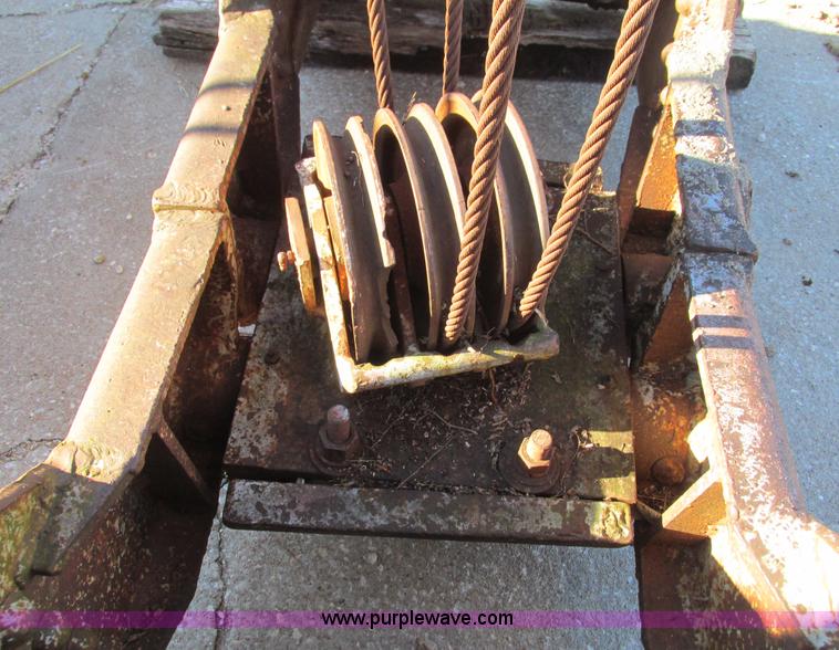 image for item BG9167 Clamshell bucket