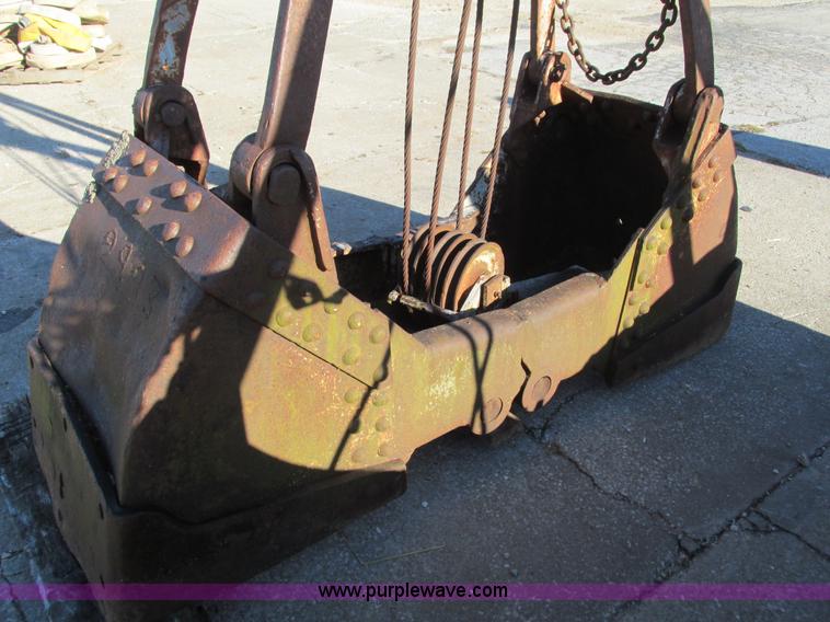 image for item BG9169 (2) clam shell buckets