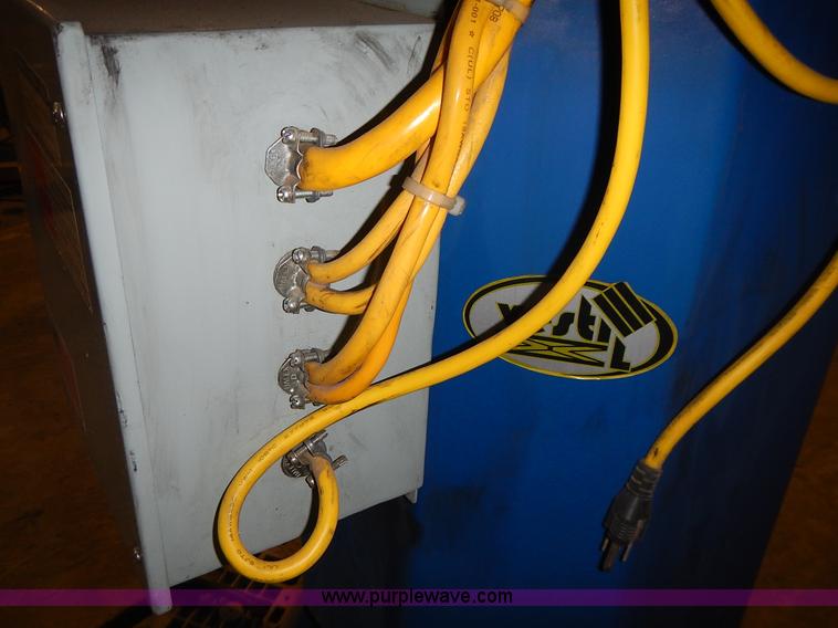 image for item BN9052 2009 Vestil HPC-400 five gallon bucket compactor