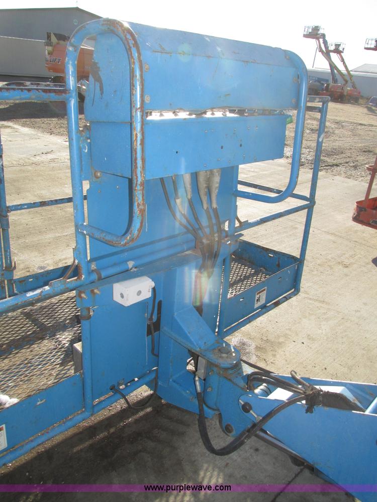 image for item H1037 2002 Genie Z60/34 boom lift