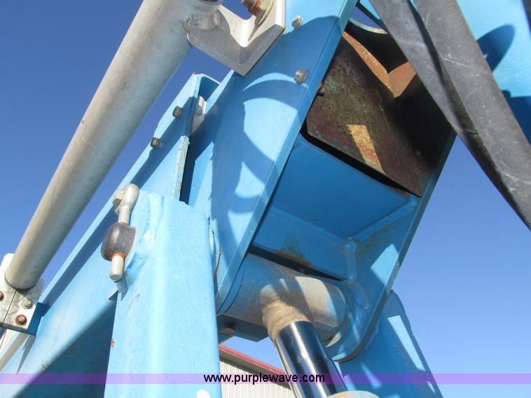 image for item H1037 2002 Genie Z60/34 boom lift