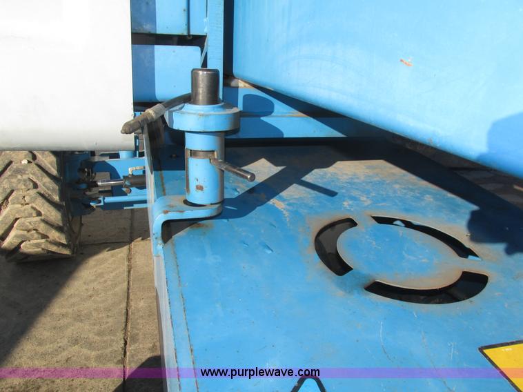 image for item H1037 2002 Genie Z60/34 boom lift