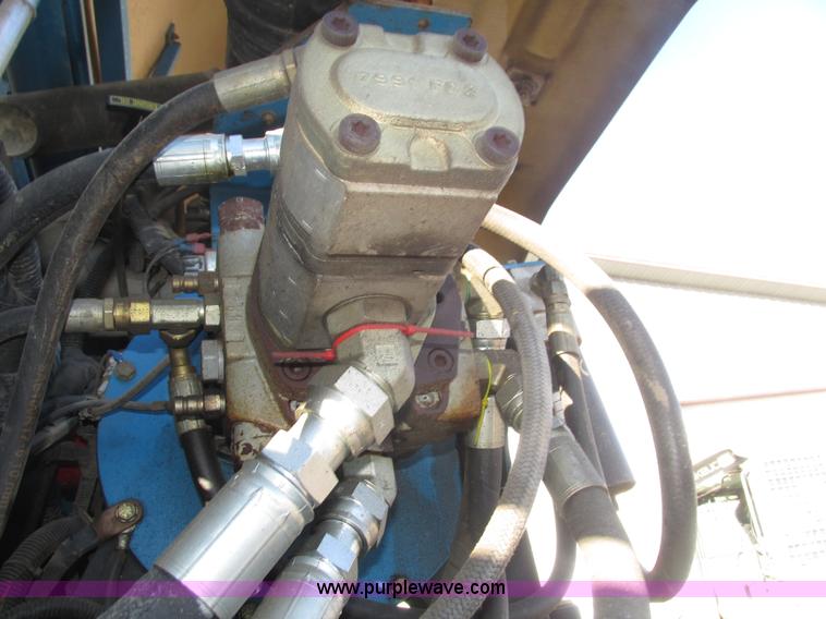 image for item H1037 2002 Genie Z60/34 boom lift