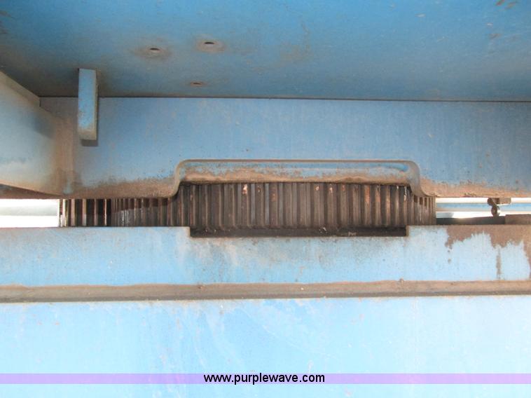 image for item H1037 2002 Genie Z60/34 boom lift