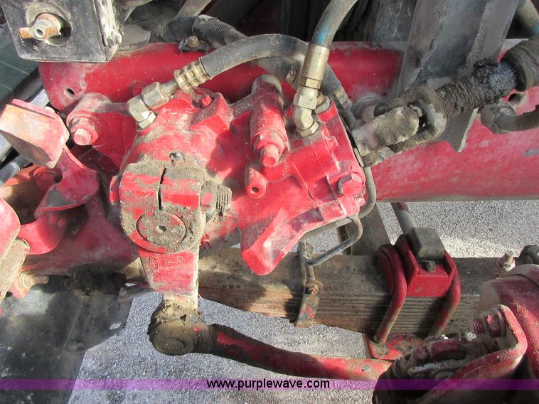 image for item I1754 1997 Ford LT9000 mixer truck
