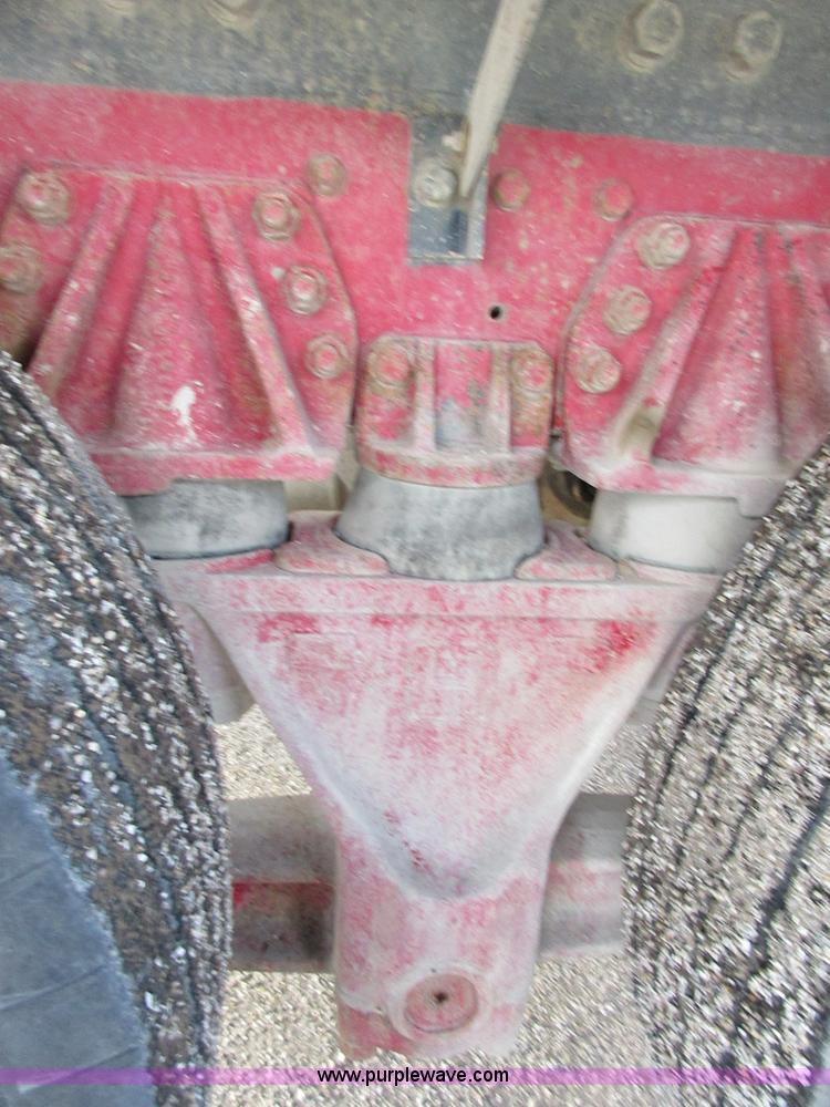 image for item I1754 1997 Ford LT9000 mixer truck