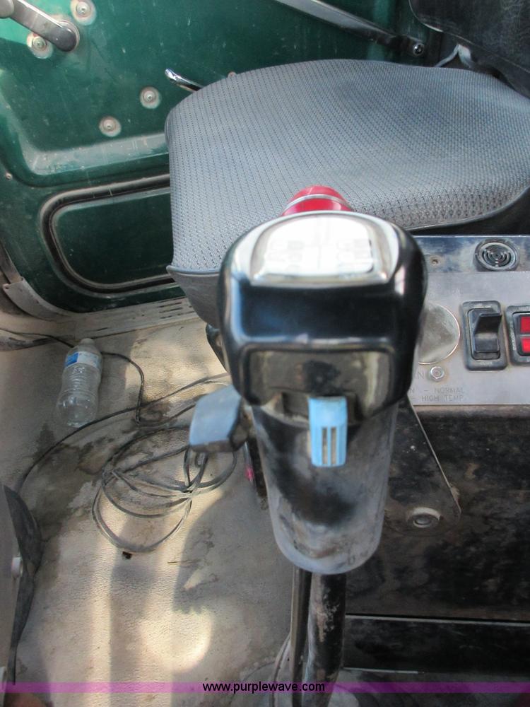 image for item I1754 1997 Ford LT9000 mixer truck