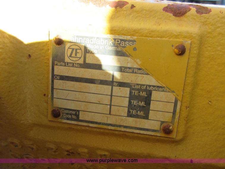 image for item I1755 2001 John Deere 488E rough terrain forklift