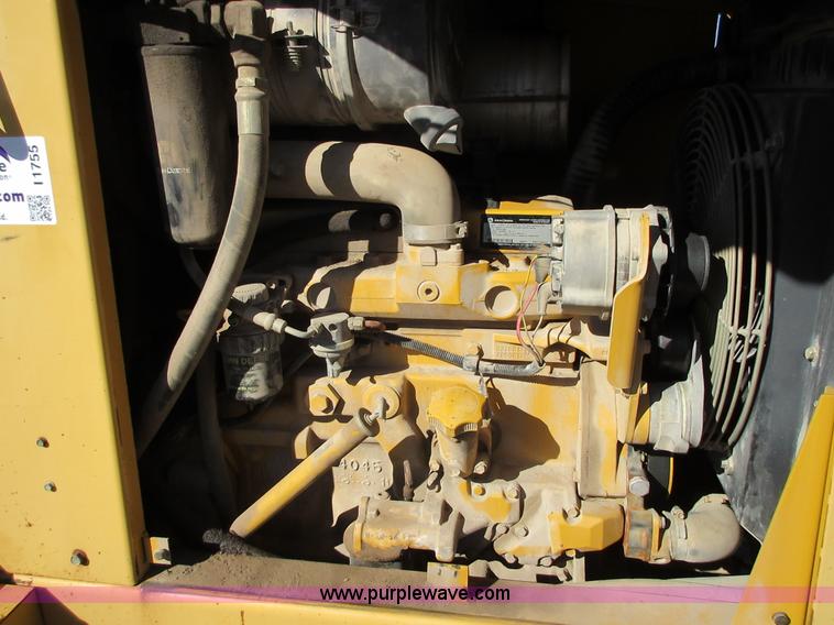 image for item I1755 2001 John Deere 488E rough terrain forklift