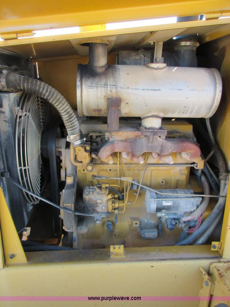 image for item I1755 2001 John Deere 488E rough terrain forklift