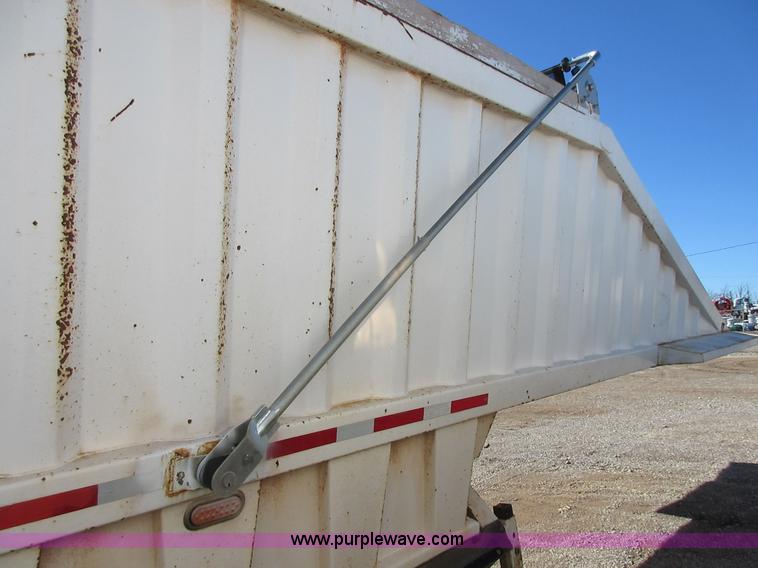 image for item I1756 2004 CTS BDT-40 bottom dump trailer