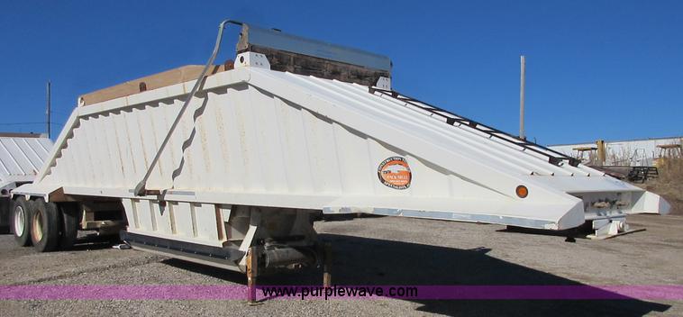 image for item I1757 2008 CTS BDT-40 bottom dump trailer