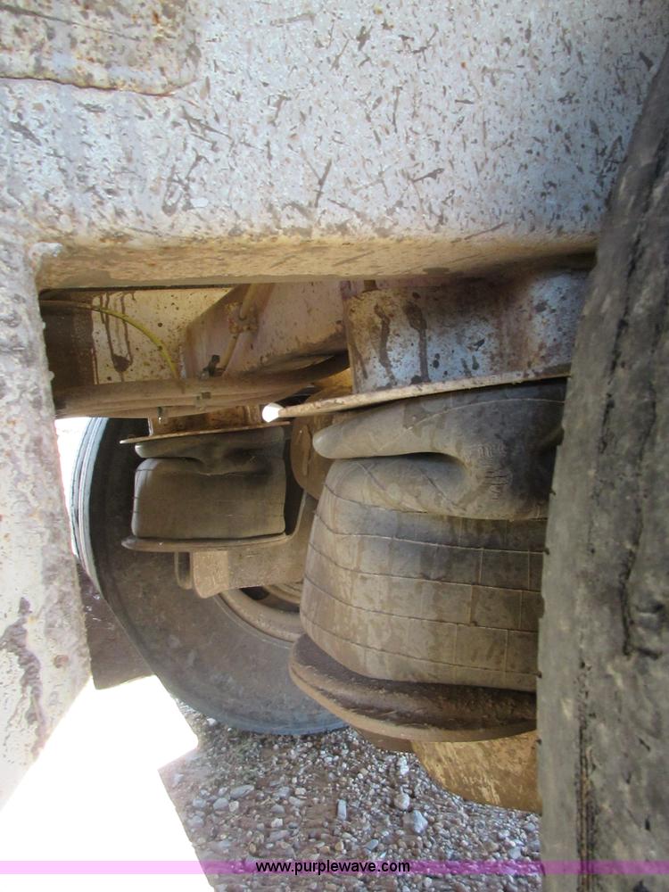 image for item I1757 2008 CTS BDT-40 bottom dump trailer