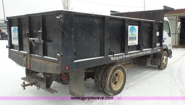 image for item I2299 2006 Ford LCF dump truck