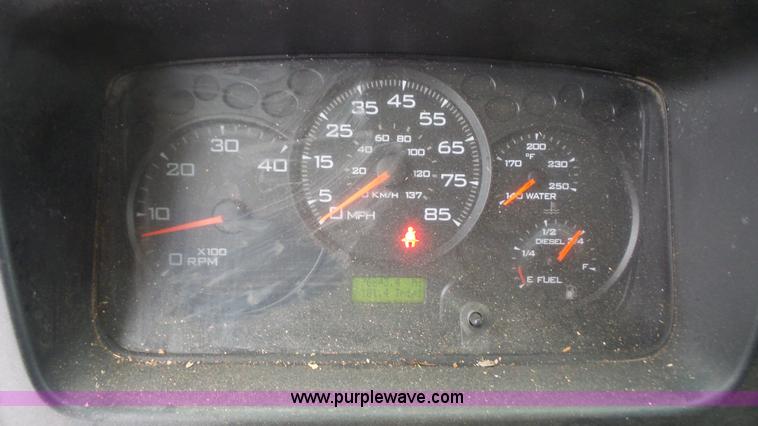 image for item I2299 2006 Ford LCF dump truck