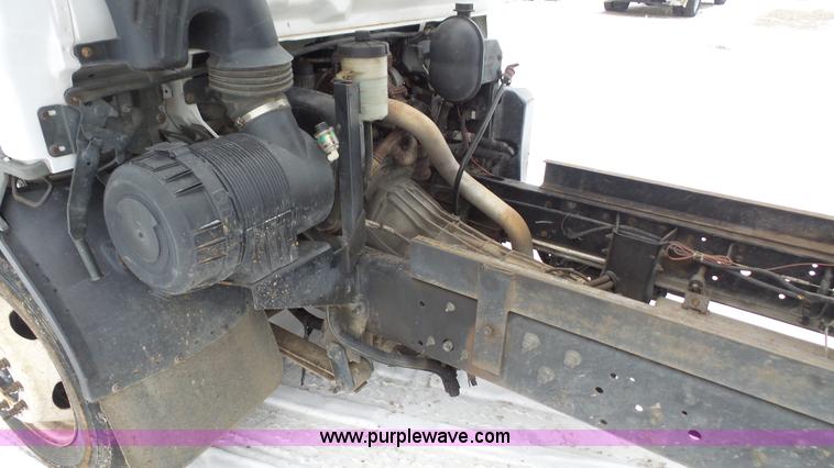 image for item I2299 2006 Ford LCF dump truck