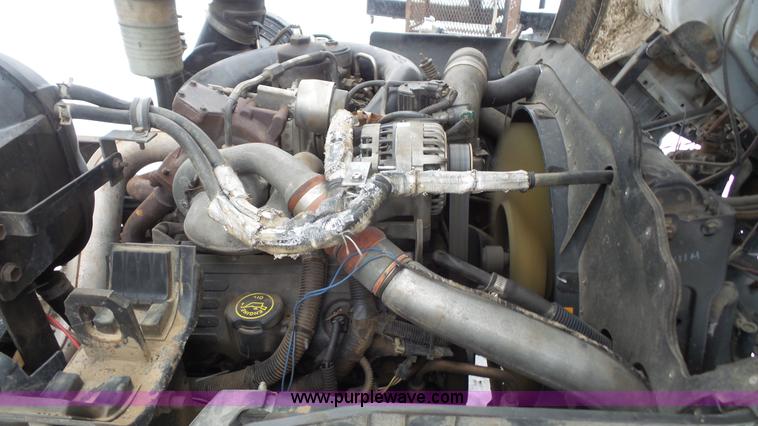 image for item I2299 2006 Ford LCF dump truck