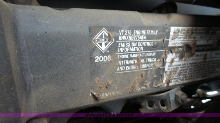 image for item I2299 2006 Ford LCF dump truck