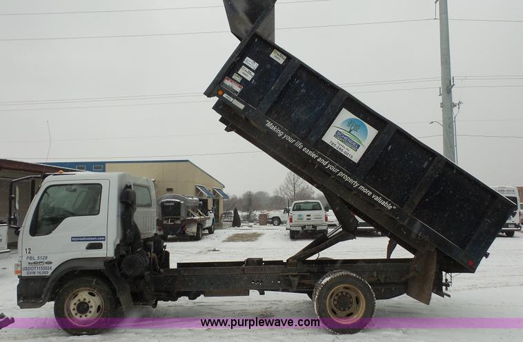 image for item I2299 2006 Ford LCF dump truck