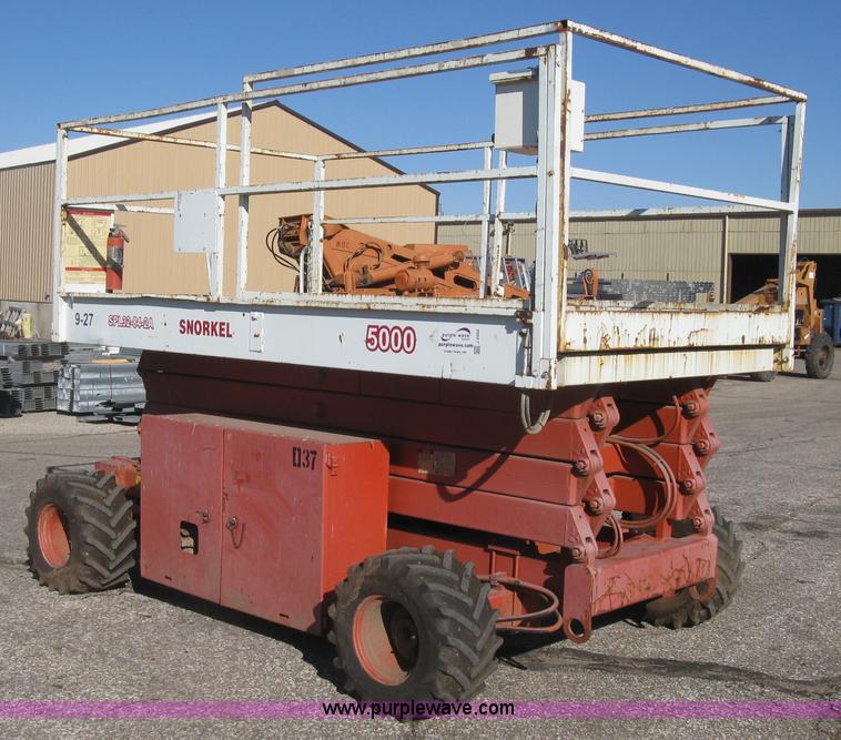 image for item J2952 Snorkel SPL32-84-2A scissor lift
