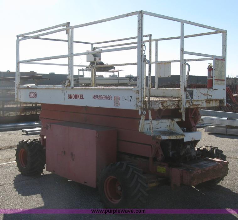 image for item J2952 Snorkel SPL32-84-2A scissor lift
