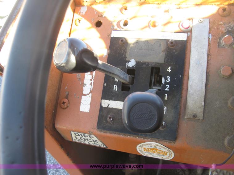 image for item J2953 Lull Highlander 844B telehandler