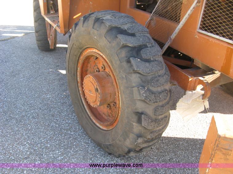 image for item J2953 Lull Highlander 844B telehandler