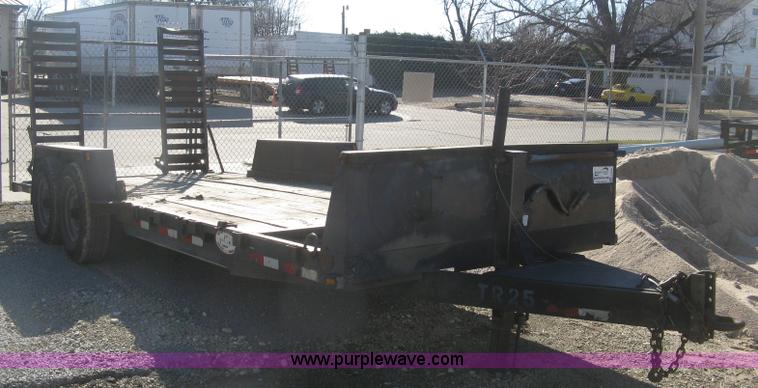 image for item J2965 2006 Travalong equipment trailer