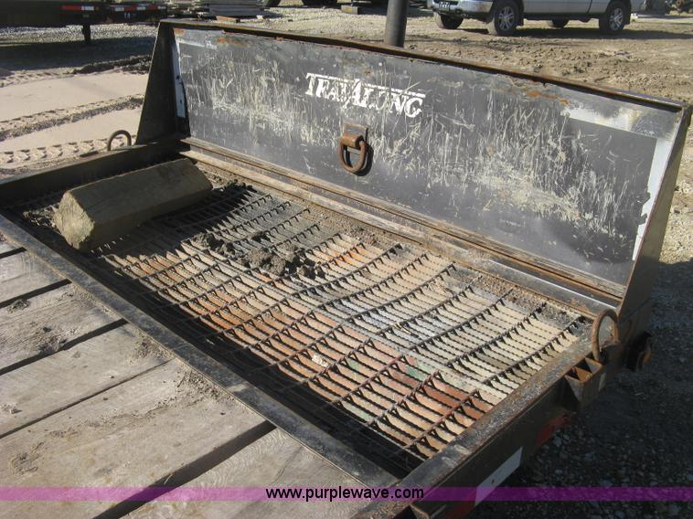 image for item J2965 2006 Travalong equipment trailer